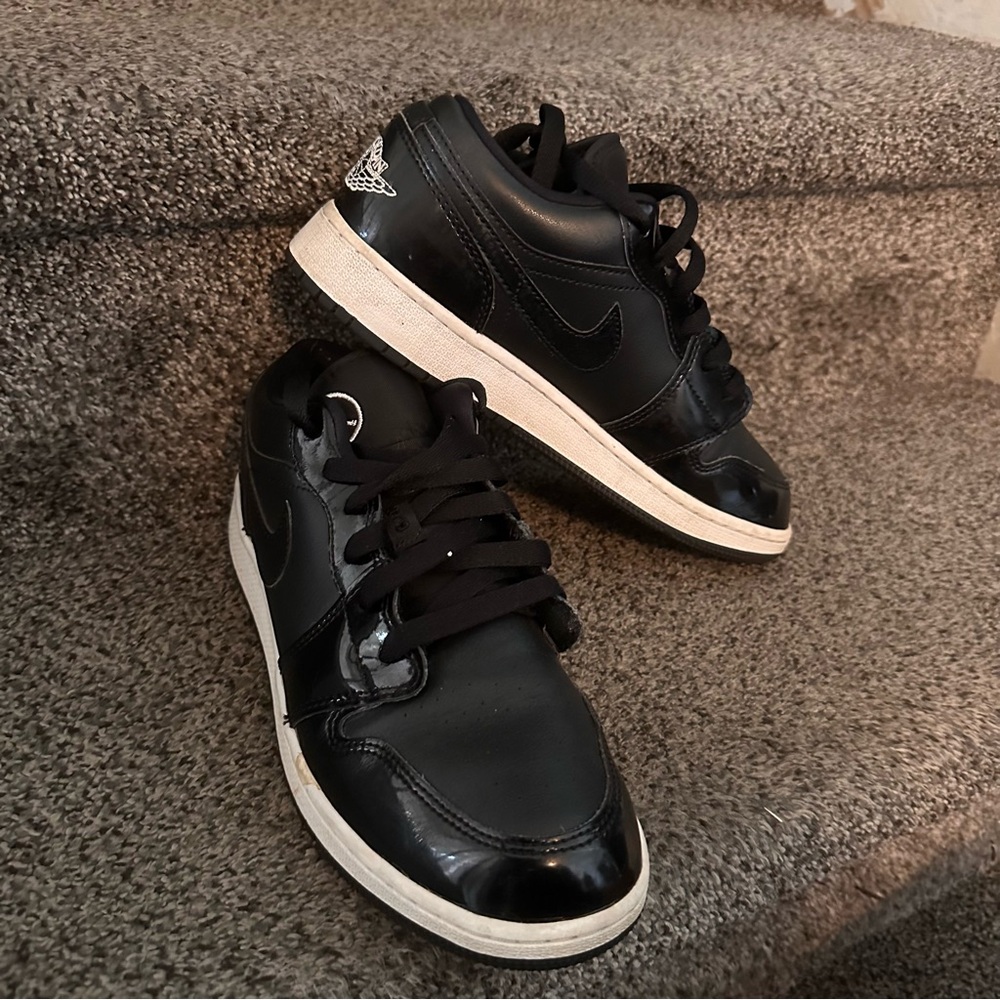 Air Jordan Boy’s Sneakers - Picture 8 of 10
